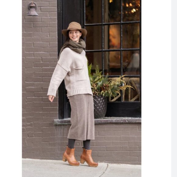 NEW Dansko Shayna Heeled Chelsea Boots - Leather Luggage For Women 257 7S4 - Picture 7 of 12